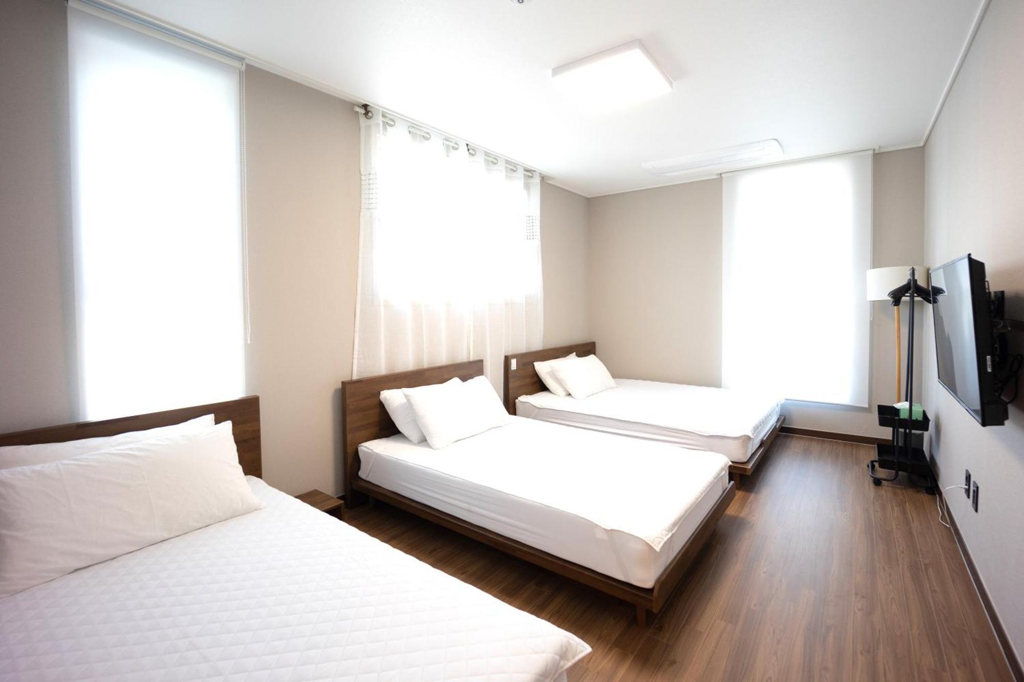 Incheon Airport Guest House King Exterior photo