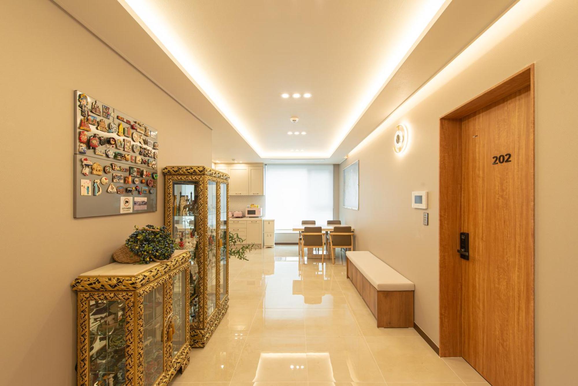 Incheon Airport Guest House King Exterior photo